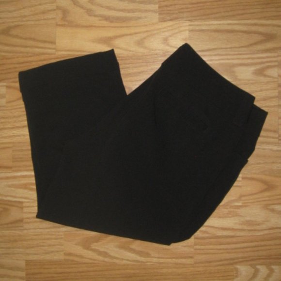 Gloria Vanderbilt The Perfect Fit Black Capris - Picture 1 of 6